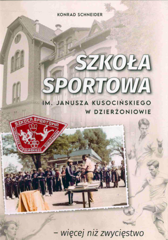 Okładka ksiązki ze zdjećiem budynku i młodzieży podczas apelu