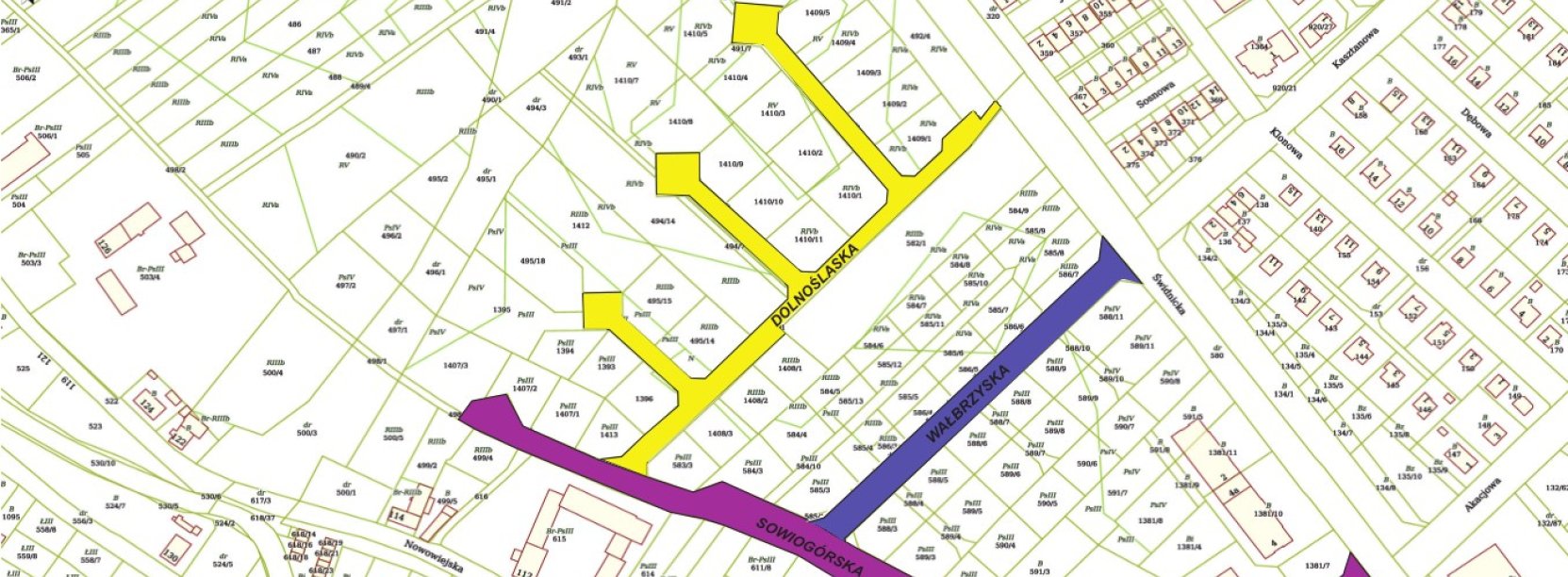 Mapa z podziałem geodezyjnym dziąłek budlanych i naniesionymi trzema kolorami przebiegiem ulic Sowiogórskiej, Dolnośląskiej i Wałbrzyskiej