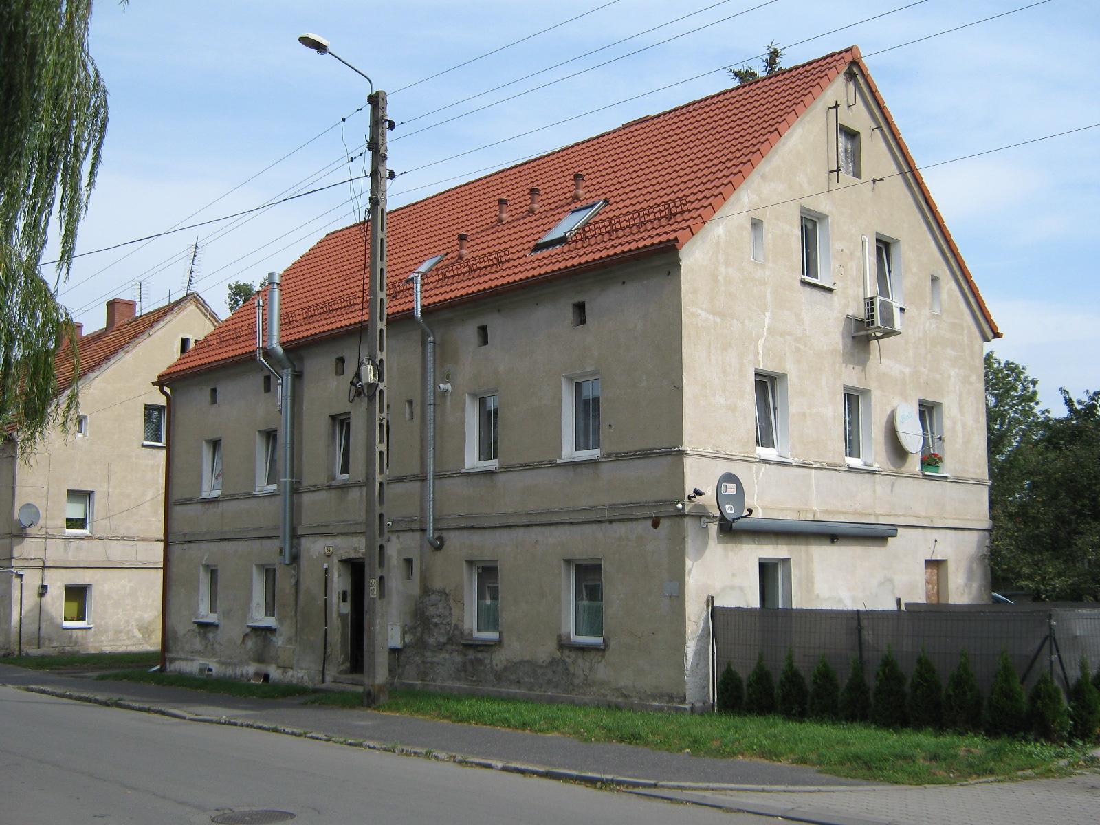 Budynek przy ul. Nowowiejskiej 164