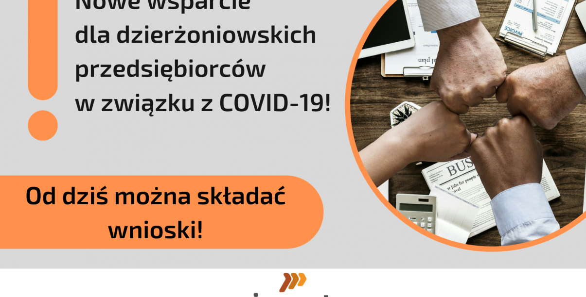 Cztery ręce robiące "żółwika" i napis moiący o pomocy miasta