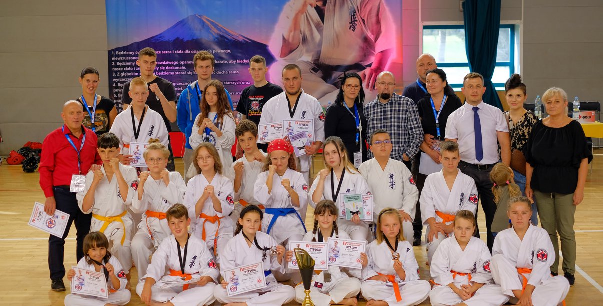  Dzierżoniowski Klub Sportowy Karate Kyokushin wywalczył w Memoriale M. Oyamy Karate Kyokushin 16 medali