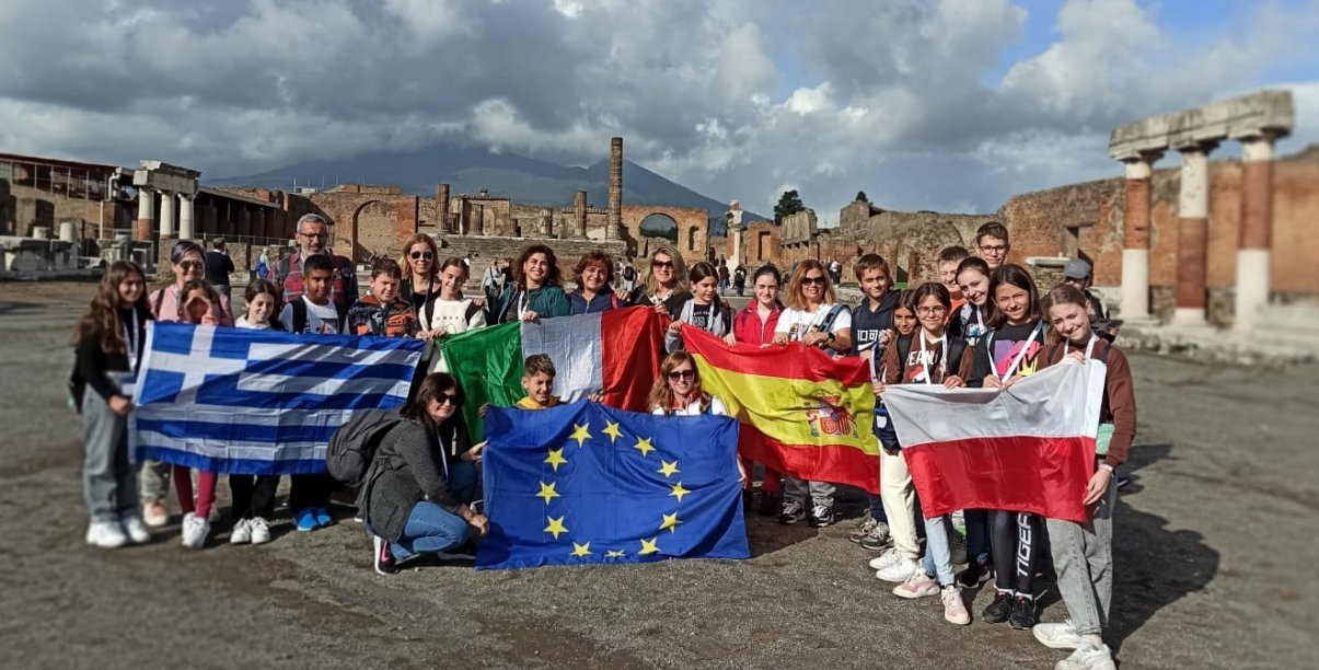Uczestnicy projektu na wycieczce w Pompejach