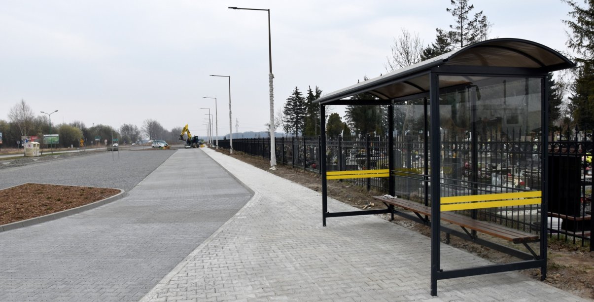 przystanek autobusowy w tle remont parkingu