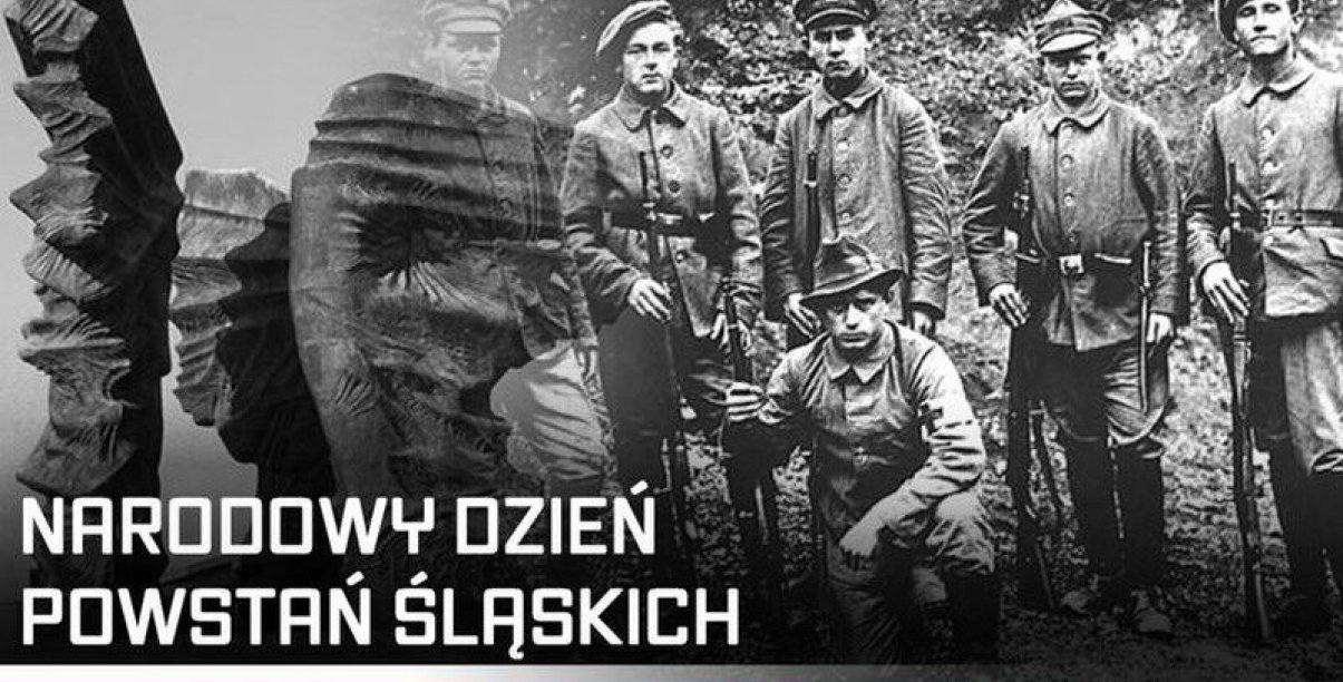 Grupa powstańców w mundurach - zdjęcie archiwalne