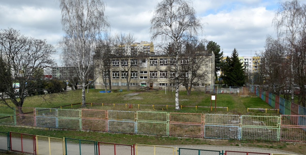 Budynek przy os. Jasnym 22