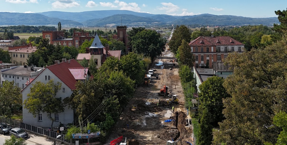 Widok z drona na remontowaną ulicę Kilińskiego