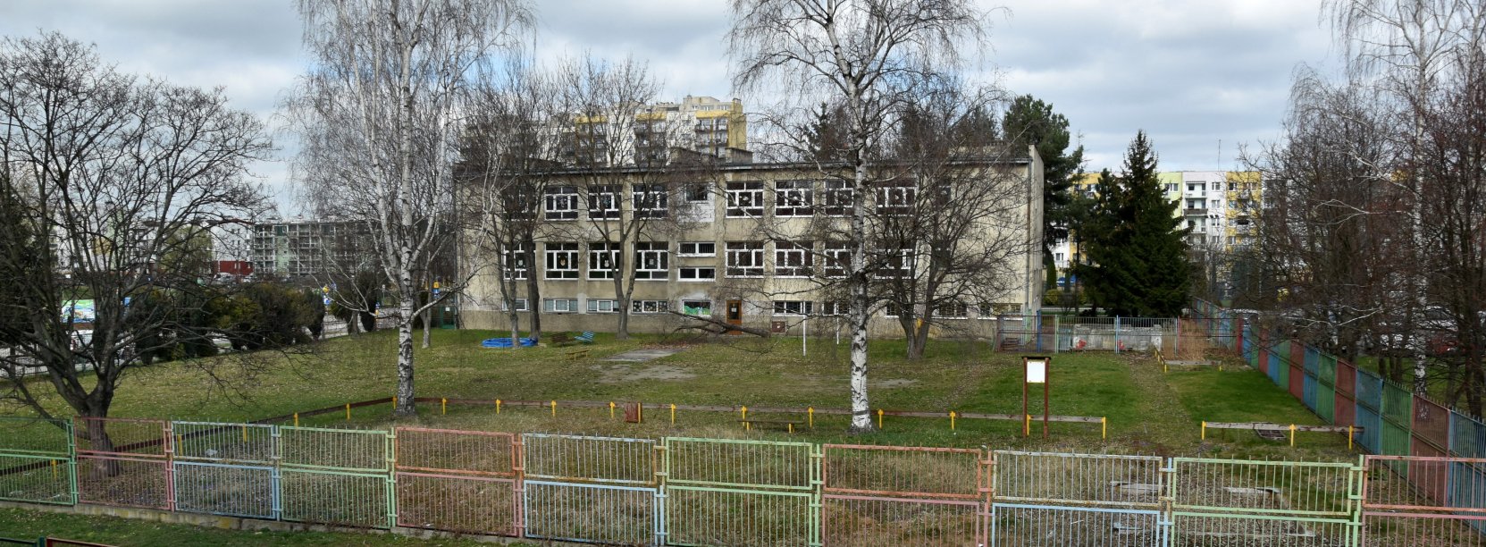 Budynek przy os. Jasnym 22
