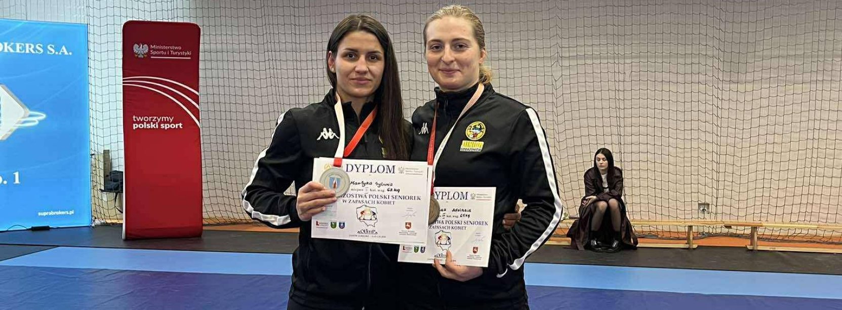zapaśniczki  Martyka i Przybylak na podium Mistrzostw Polski