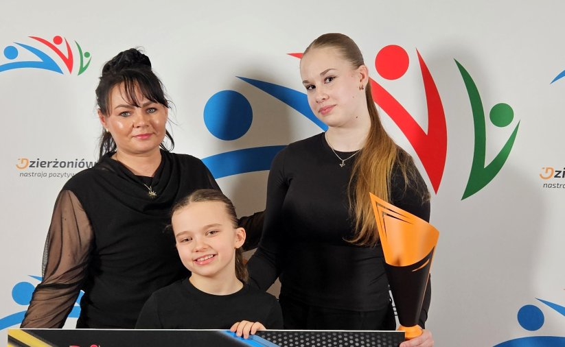 Trenerka i dwie zawodniczki