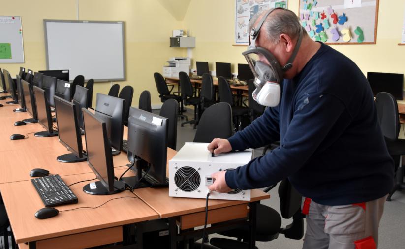 Sla komputerowa, pan włacający ozonator