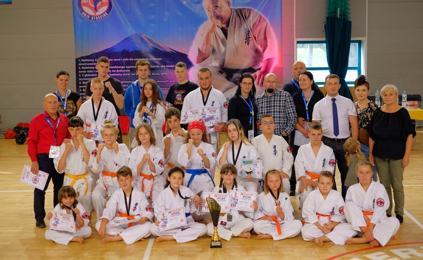  Dzierżoniowski Klub Sportowy Karate Kyokushin wywalczył w Memoriale M. Oyamy Karate Kyokushin 16 medali