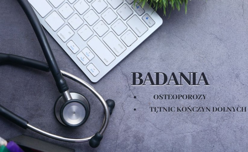 Stetoskop lekarski leżacy obok klawiatury i napis Badania osteoporozy 