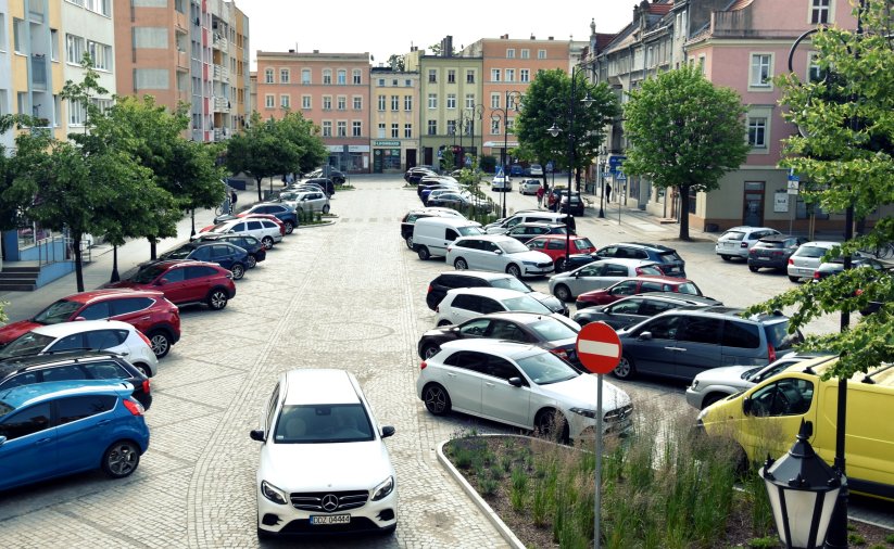 Część rynku dostępna dla ruchu z zaparkowanymi autami