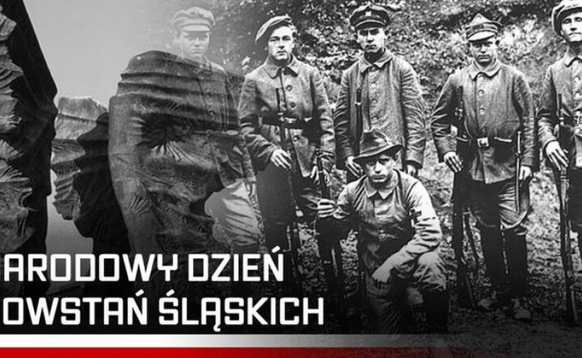 Grupa powstańców w mundurach - zdjęcie archiwalne