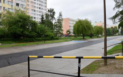 Droga i miejsca postojowe na os. Jasnym