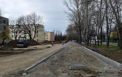 Widok na parking w trakcie budowy 