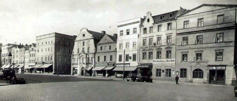 Archiwalne zdjęicie kamienic w dzierżoniowskim rynku